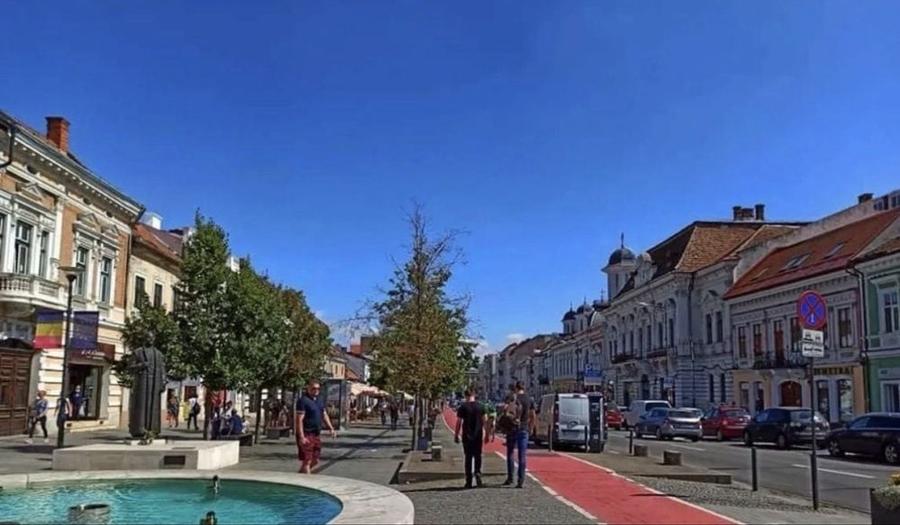 Vand Garsoniea in centru pe Bulevardul Eroilor - 4