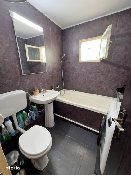Apartament cu 2 camere decomandat, mobilat în Tei