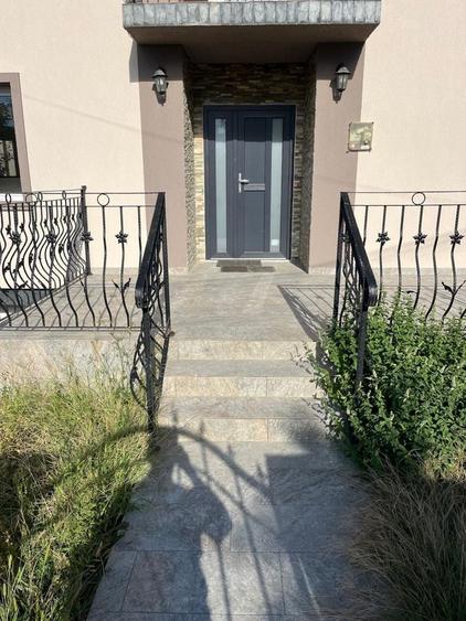 Casă cu 4 camere cu Teren 300 Mp în Sânnicoară