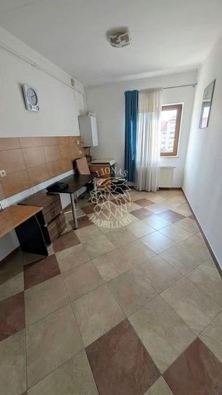Garsonieră semidecomandată, mobilată în Calea Moldovei