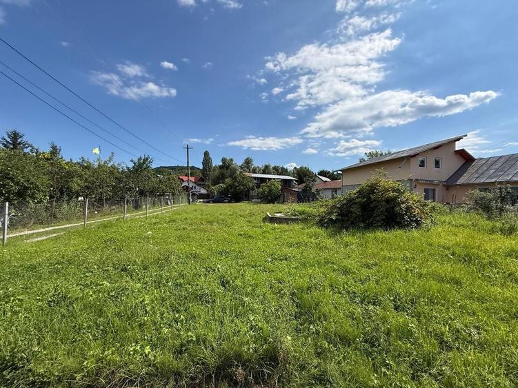 Teren Construcții intravilan de 617 mp, în Lac de Verde