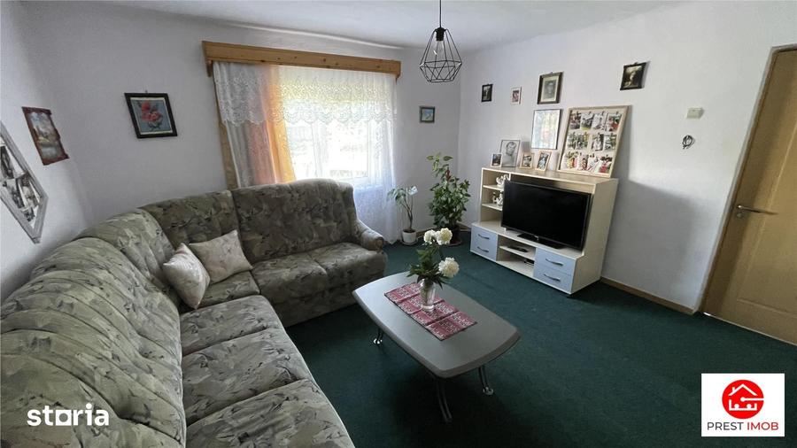 Casă cu 4 camere decomandat cu Teren 2500 Mp în Gheorghe Doja