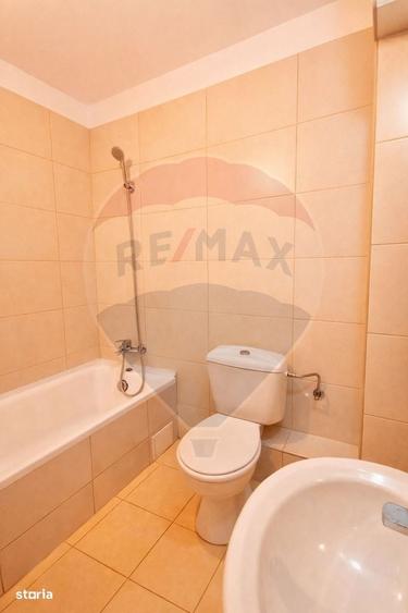 Apartament cu 3 camere în Cățelu