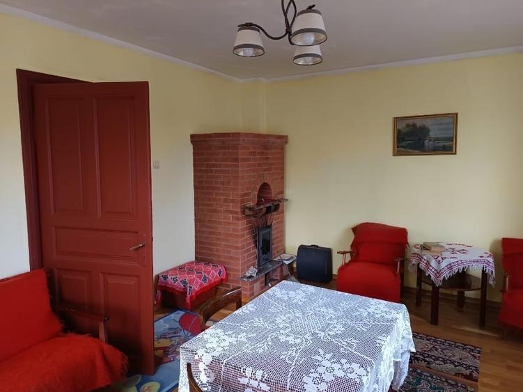 Casă individuală cu 3 camere cu Canalizare în Central