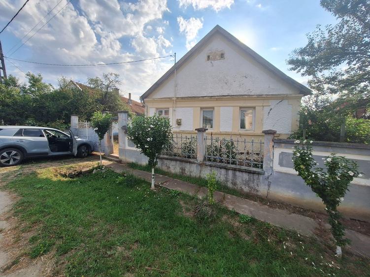 Casa cu teren urias (3.655 mp) in centrul satului Cenalos, com. Saniob la 3 km de Baile Sarcau - 5