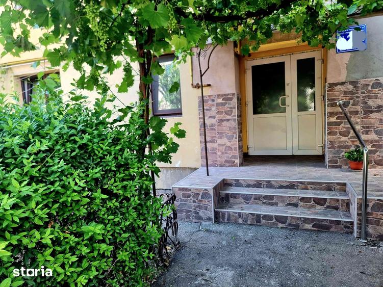 Apartament cu 2 camere în Micro 5