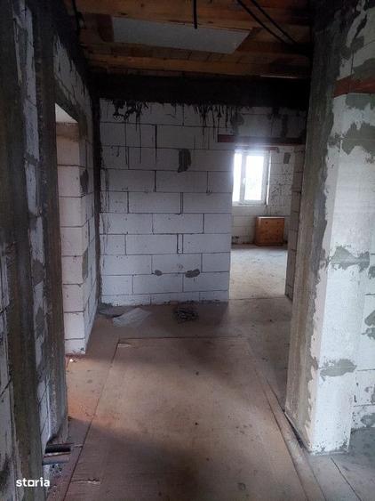 Casă cu 3 camere decomandat cu Teren 450 Mp în Cumpăna