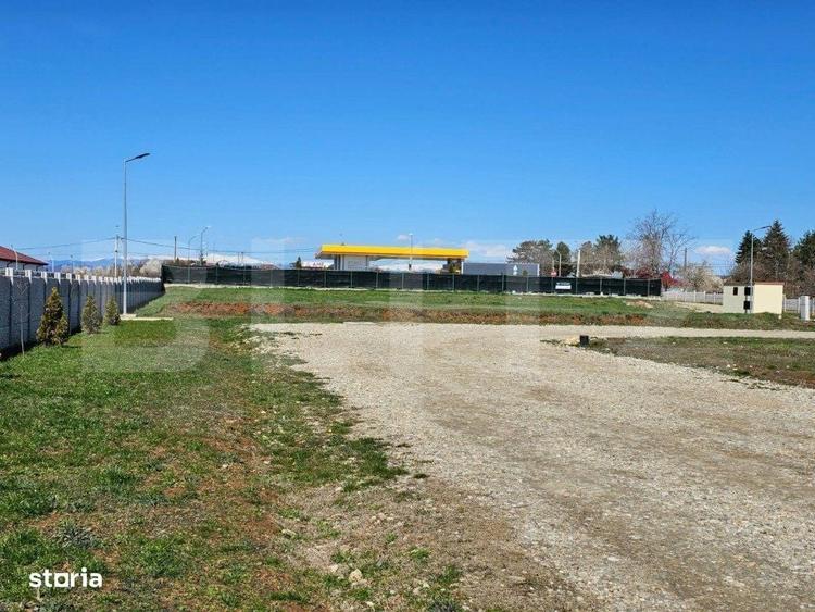 Spațiu comercial, în Vest
