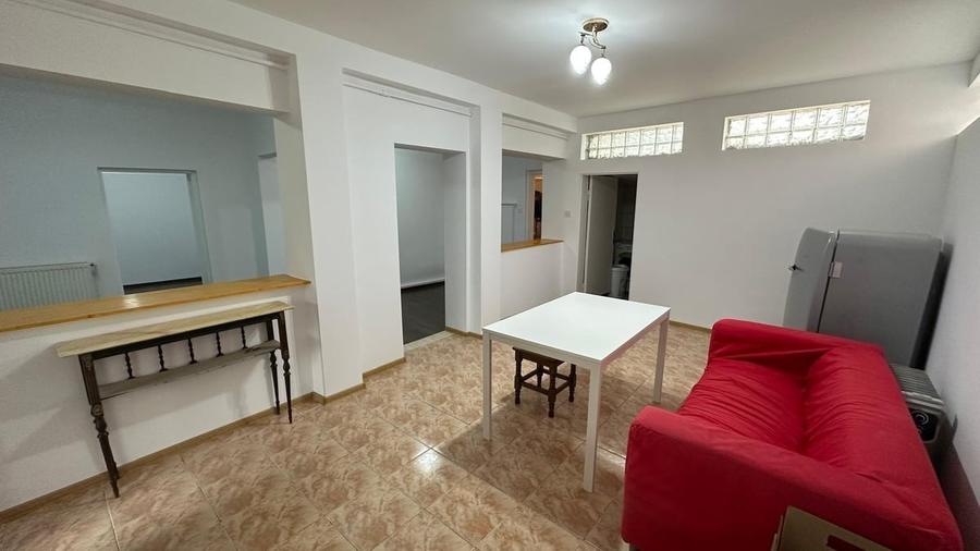 Casă cu 3 camere cu Teren 148 Mp în Colentina