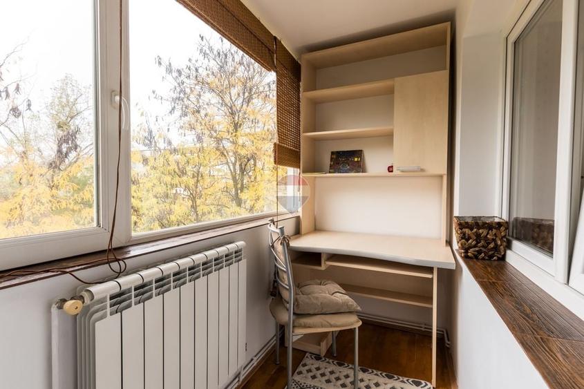 Apartament cu 3 camere decomandat, mobilat în Ultracentral