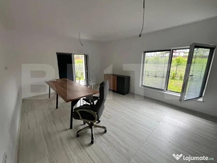 Casă cu 4 camere cu Teren 500 Mp în Central