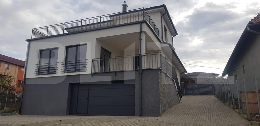 Casă individuală cu 5 camere cu Canalizare în Sânnicoară