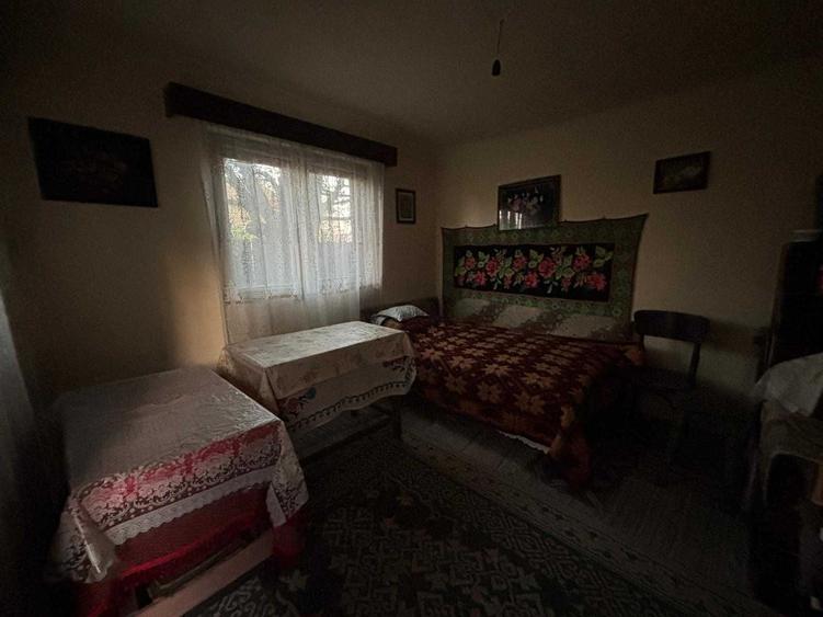 Casă cu 2 camere în Coada Izvorului