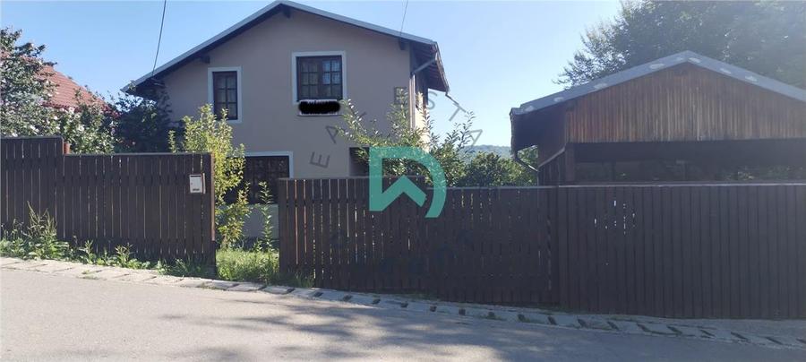 Casă individuală cu 3 camere cu Teren 437 Mp în Podul Vadului