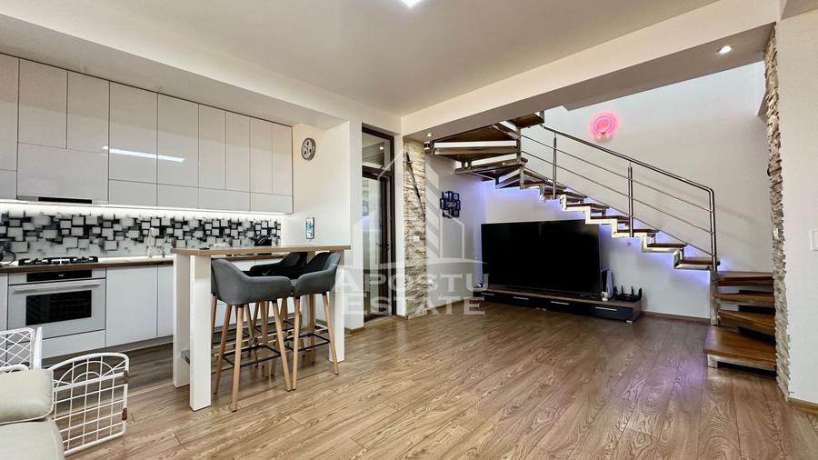 Apartament cu 3 camere decomandat, mobilat în Mehala