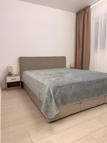 Apartament cu 2 camere decomandat, mobilat în Central