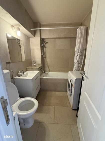 Apartament cu 3 camere decomandat în Răcădău