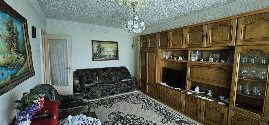 Apartament cu 2 camere decomandat, mobilat în Moinești