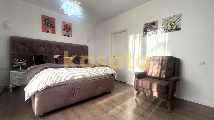 Apartament cu 3 camere semidecomandat, mobilat în Ostratu