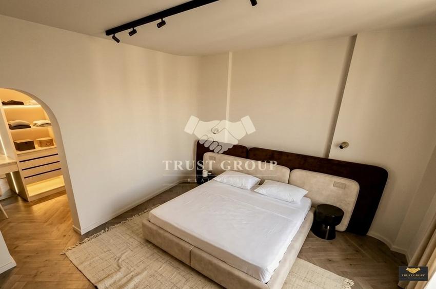 Apartament cu 3 camere decomandat, mobilat în P-ța Unirii