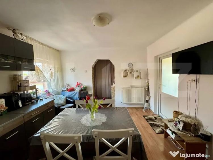 Casă cu 5 camere cu Teren 260 Mp în Central