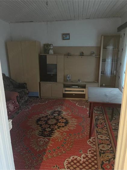 Casă cu 3 camere cu Teren 860 Mp în Exterior Vest