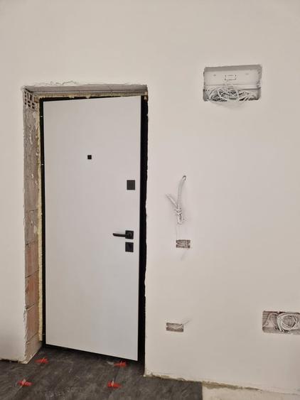 Apartament cu 2 camere semidecomandat în Fundeni