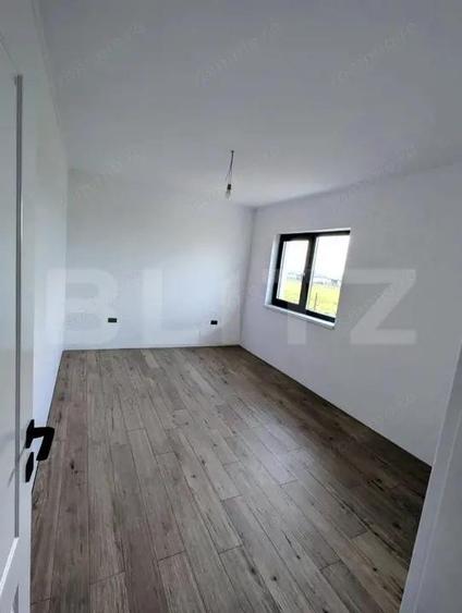 Casă cu 4 camere cu Teren 275 Mp în Vorovești