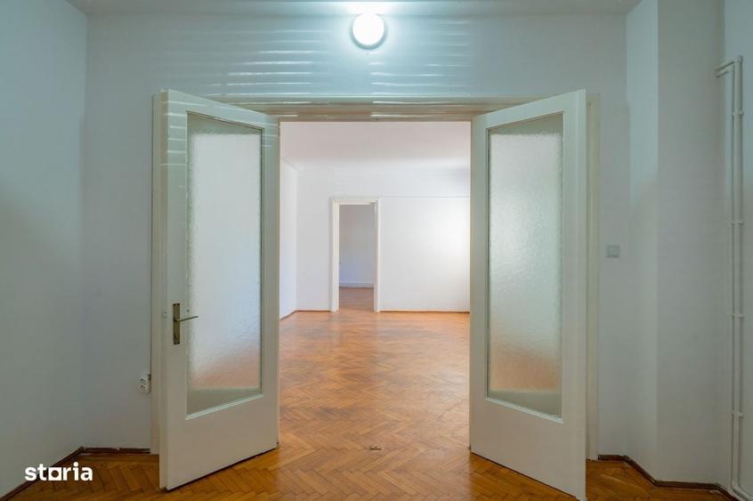 Apartament cu 3 camere în Central