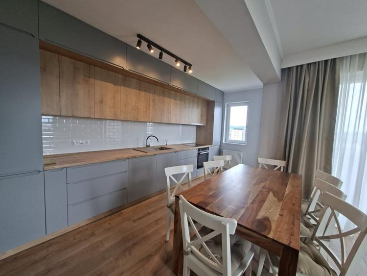 Apartament cu 3 camere decomandat, mobilat în Șelimbăr