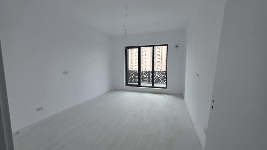 Apartament cu 3 camere decomandat în Titan
