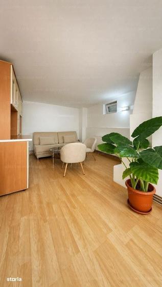 Apartament cu 4 camere în Central