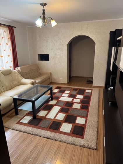 Casă cu 3 camere cu Teren 350 Mp în Central