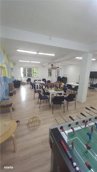 Spațiu comercial, de 450 mp, în Central