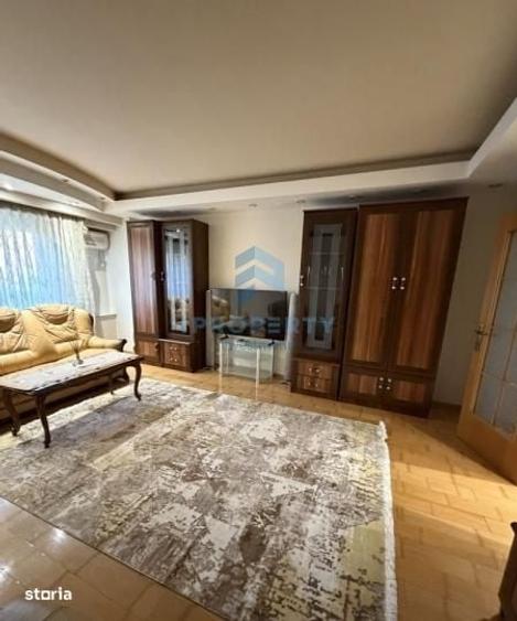 Apartament cu 3 camere decomandat în Unirii