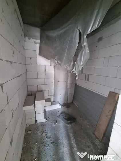 Apartament cu 3 camere decomandat în Faleza Nord