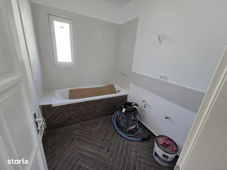 Casă cu 4 camere cu Teren 500 Mp în Corunca