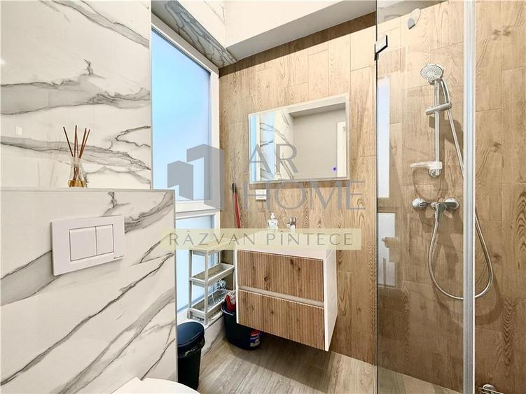 Apartament cu 3 camere decomandat, mobilat în Mărășești