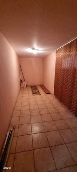 Casă cu 3 camere cu Teren 300 Mp în Brăești
