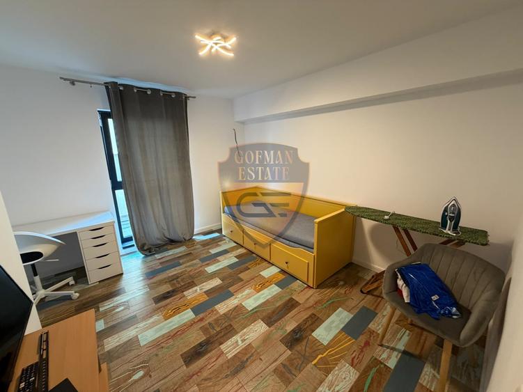 Apartament cu 5 camere decomandat, mobilat în Tomis Plus