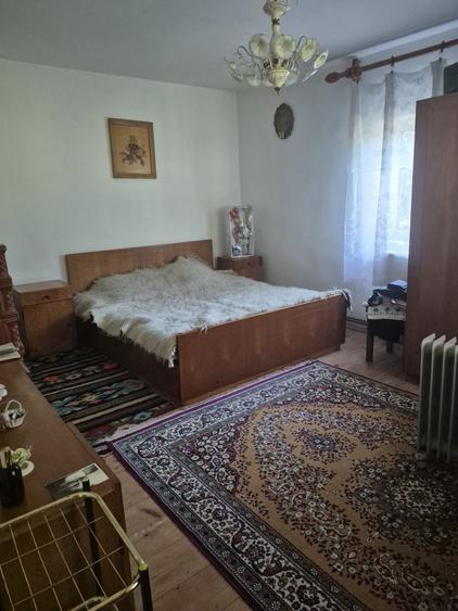 Casă cu 4 camere în Cislău