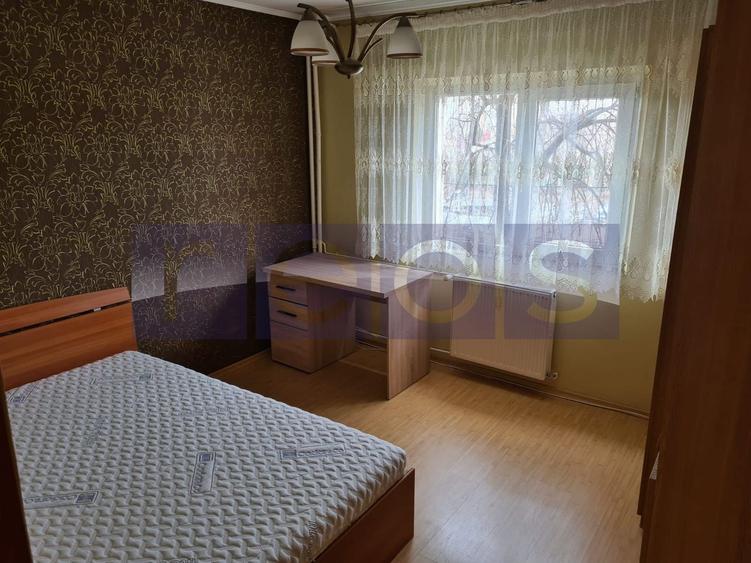 Apartament cu 3 camere decomandat, mobilat în Vitan Mall