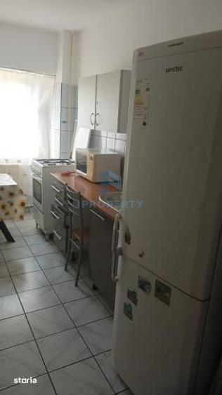 Garsonieră decomandată, mobilată în Tei