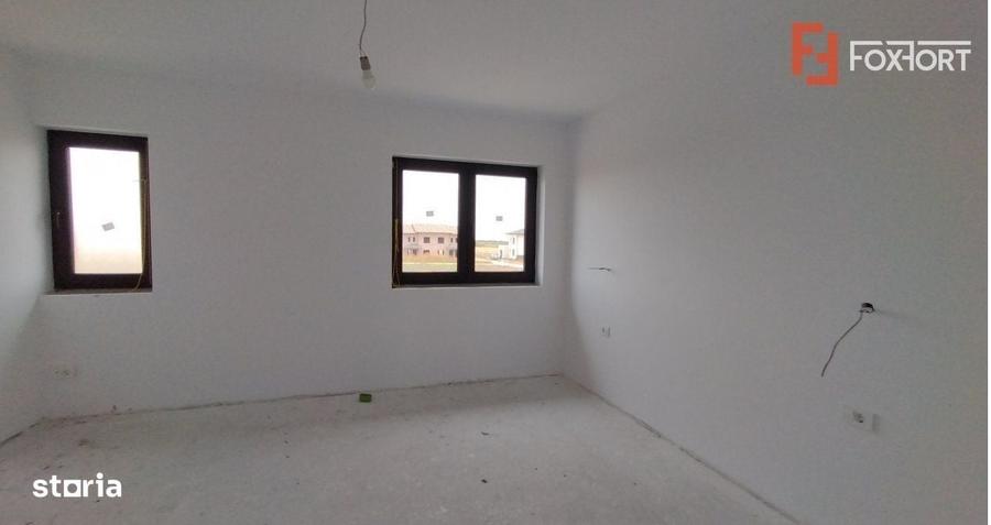 Casă cu 4 camere în Est