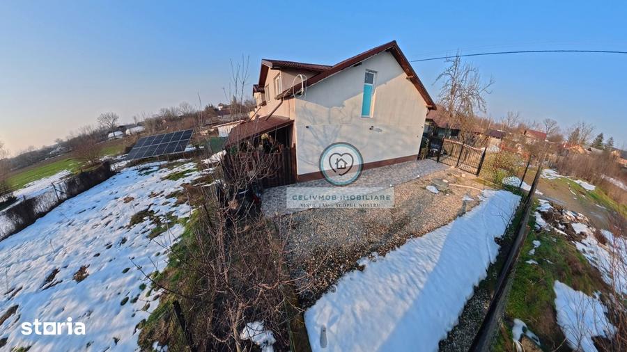 Casă cu 6 camere cu Teren 243 Mp în Drăgănești