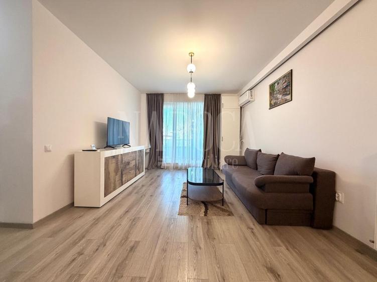 Apartament cu 2 camere semidecomandat în Între Lacuri