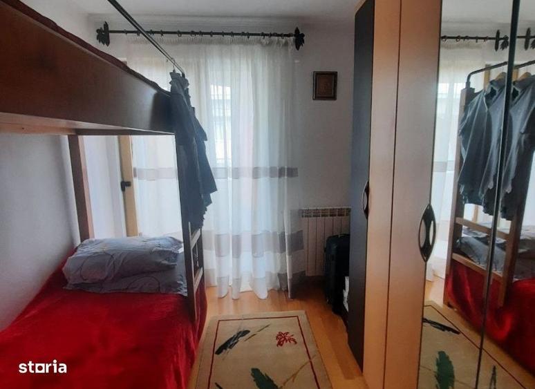 Apartament cu 3 camere în Calea Romanului