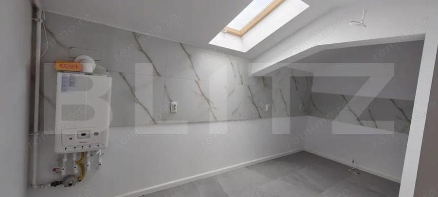 Apartament cu 3 camere semidecomandat în Central