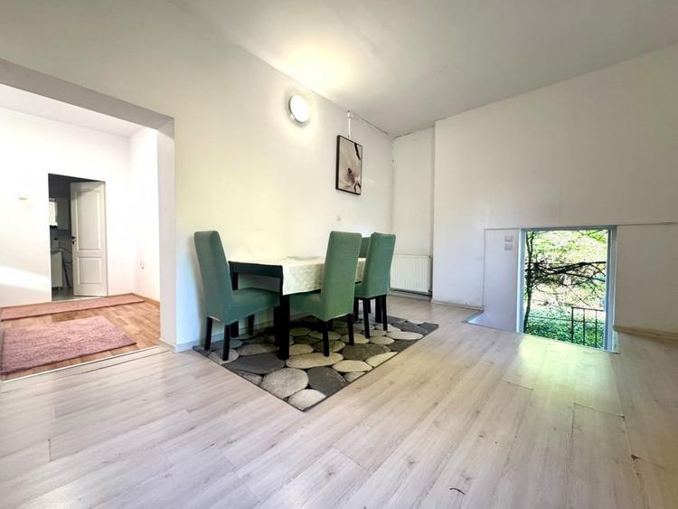 Apartament cu 3 camere semidecomandat, mobilat în Gheorgheni