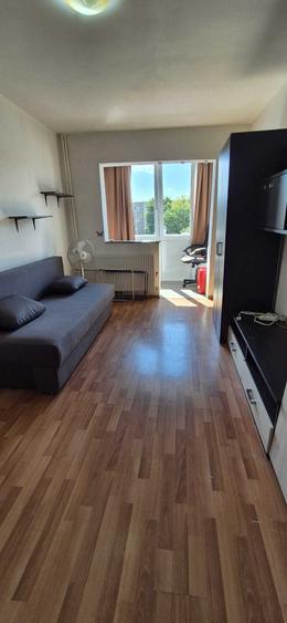 Garsonieră decomandată în Miorița